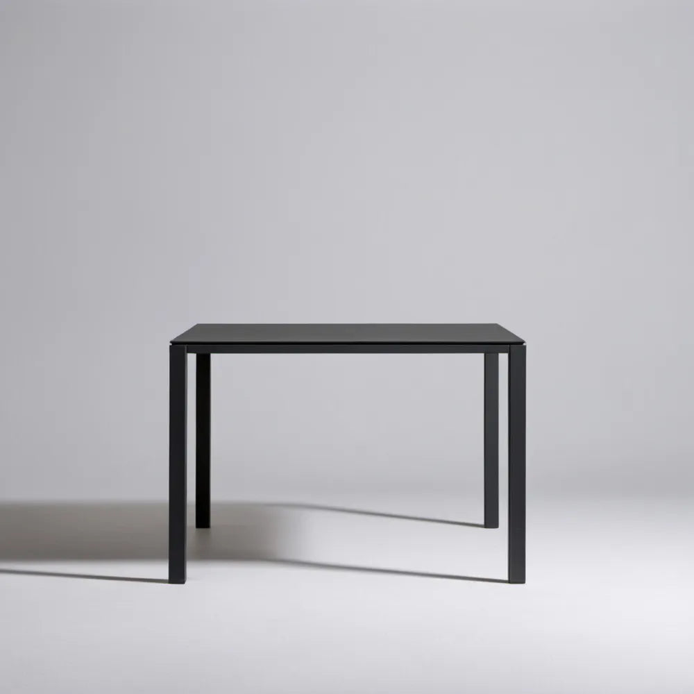 Prostokątny stół ogrodowy stalowy czarny 120 x 70 x 75 cm